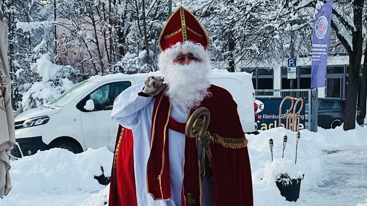 Petrus muss ein Gerner sein - Grandiose Kulisse bei der ersten Jugendweihnachtsfeier