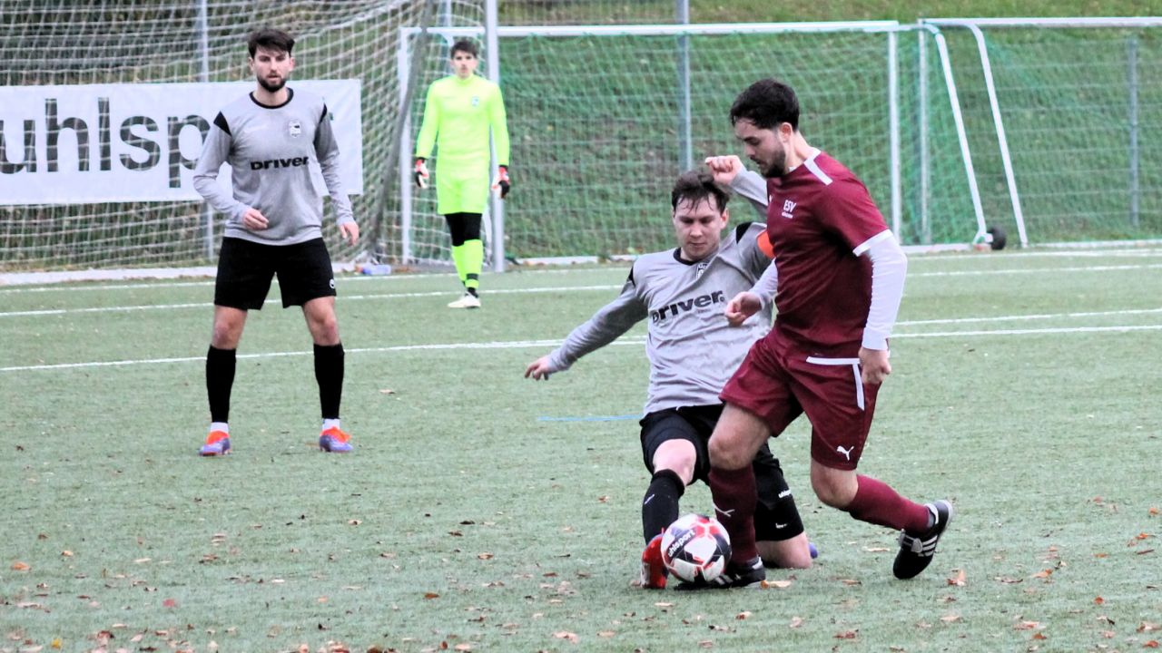Zweite mit knapper Niederlage - Erste verpasst knapp den Derbydreier