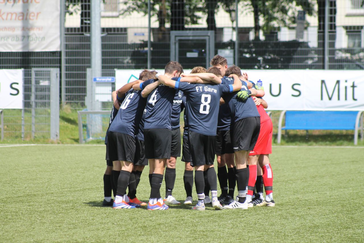 Erste steht in der Relegation!  Zweite muss in die A-Klasse zurück!