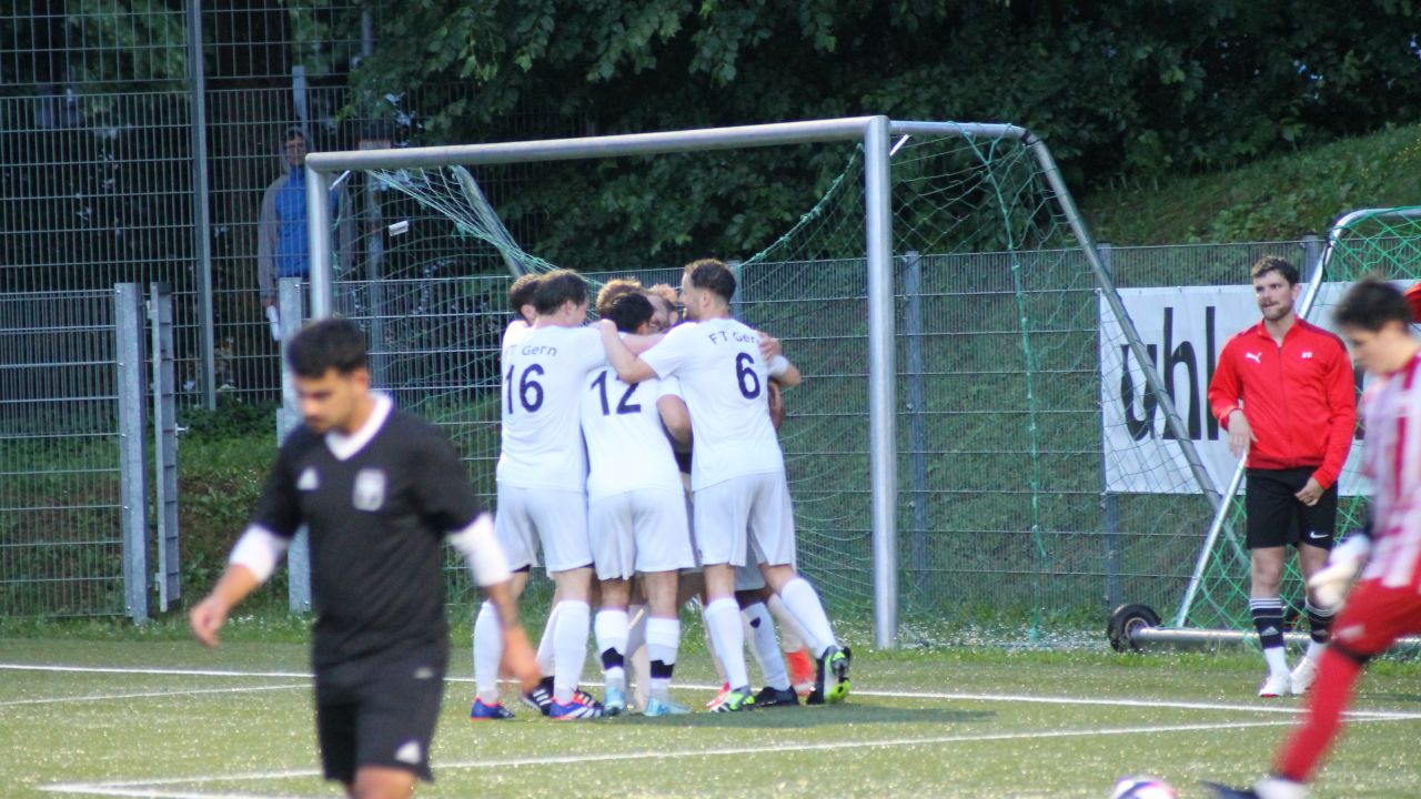 Stabiler Auftritt der Ersten - FT Gern-TSV Milbertshofen 2:0 (1:0)