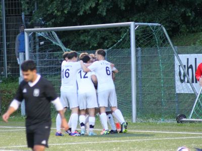 Stabiler Auftritt der Ersten - FT Gern-TSV Milbertshofen 2:0 (1:0)